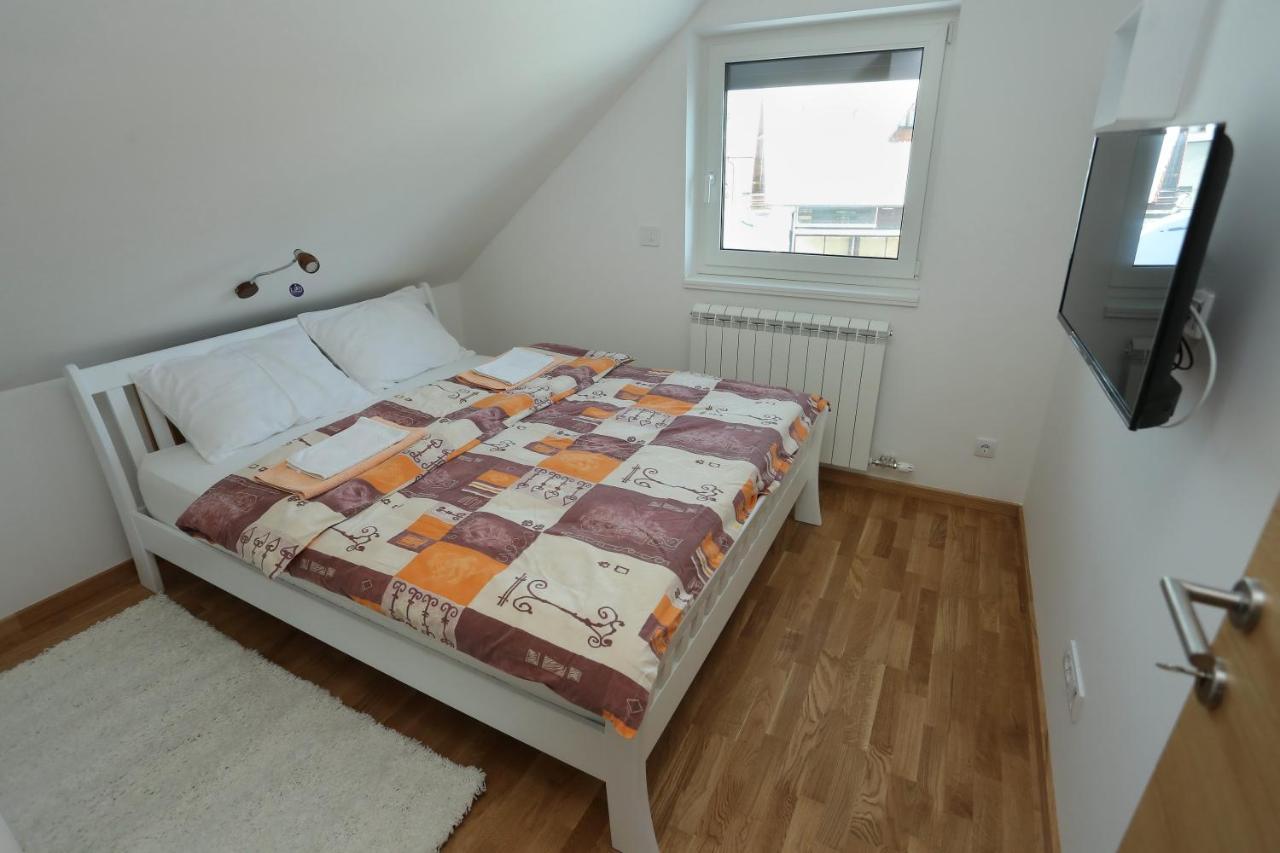 Mipet Apartmani ズラティボール エクステリア 写真