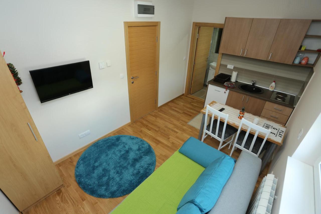Mipet Apartmani ズラティボール エクステリア 写真