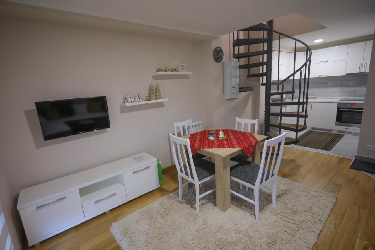 Mipet Apartmani ズラティボール エクステリア 写真