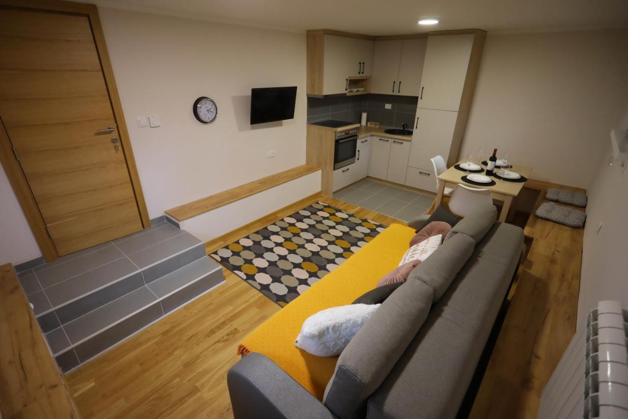 Mipet Apartmani ズラティボール エクステリア 写真